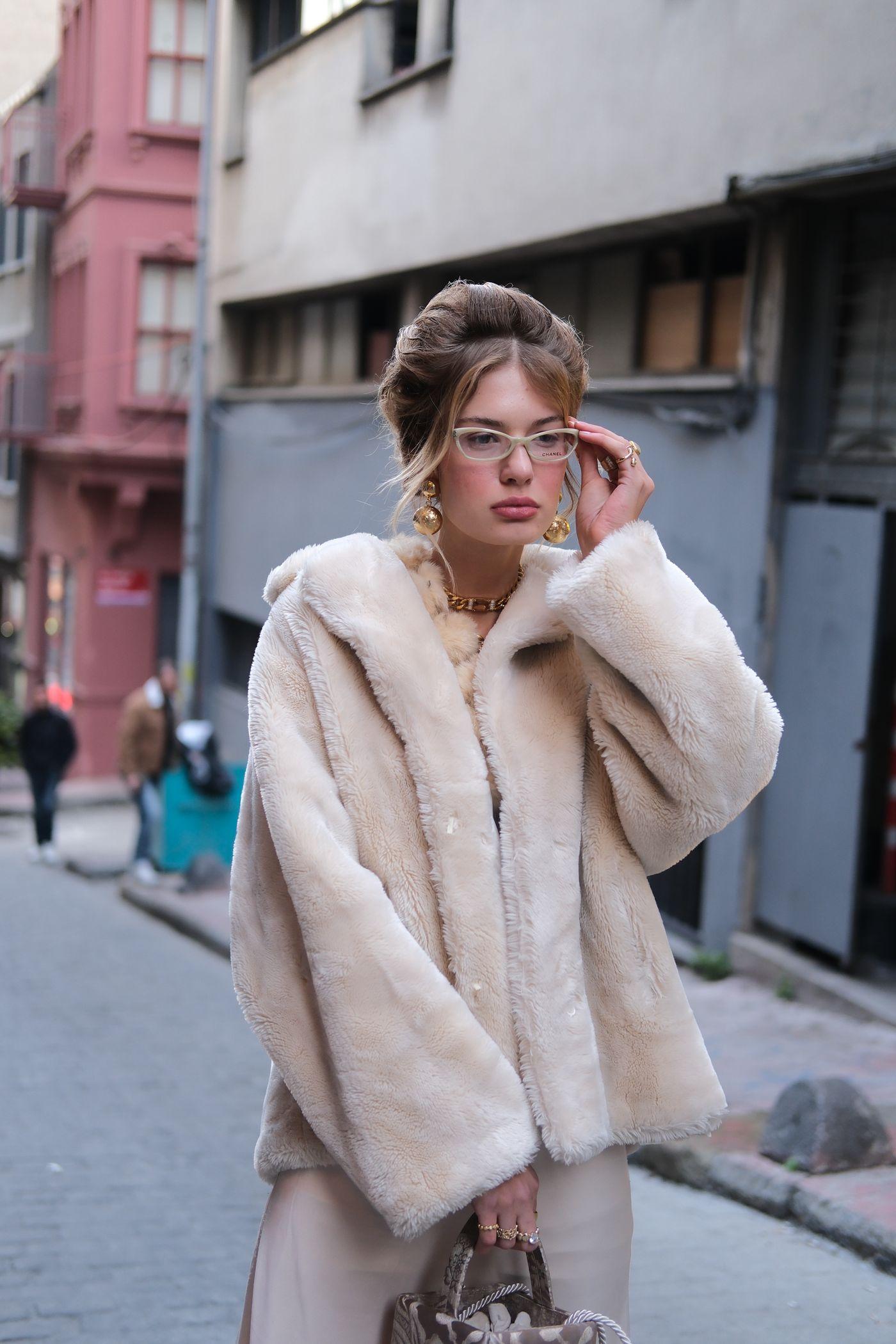 Ivory Shawl Collar Fur Coat
